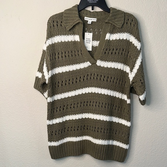 Chic V-Neck Sweater in Olive and White Stripes - Picture 1 of 7